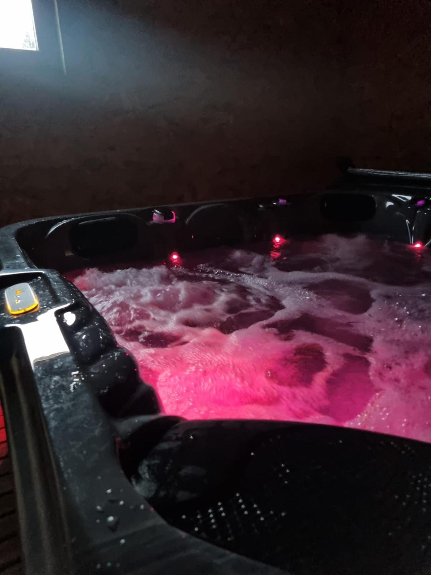 比桑Les Randogodilleurs Avec Jacuzzi A 2Kms Des Pistes Et 350M Du Theatre Du Peuple !别墅 外观 照片